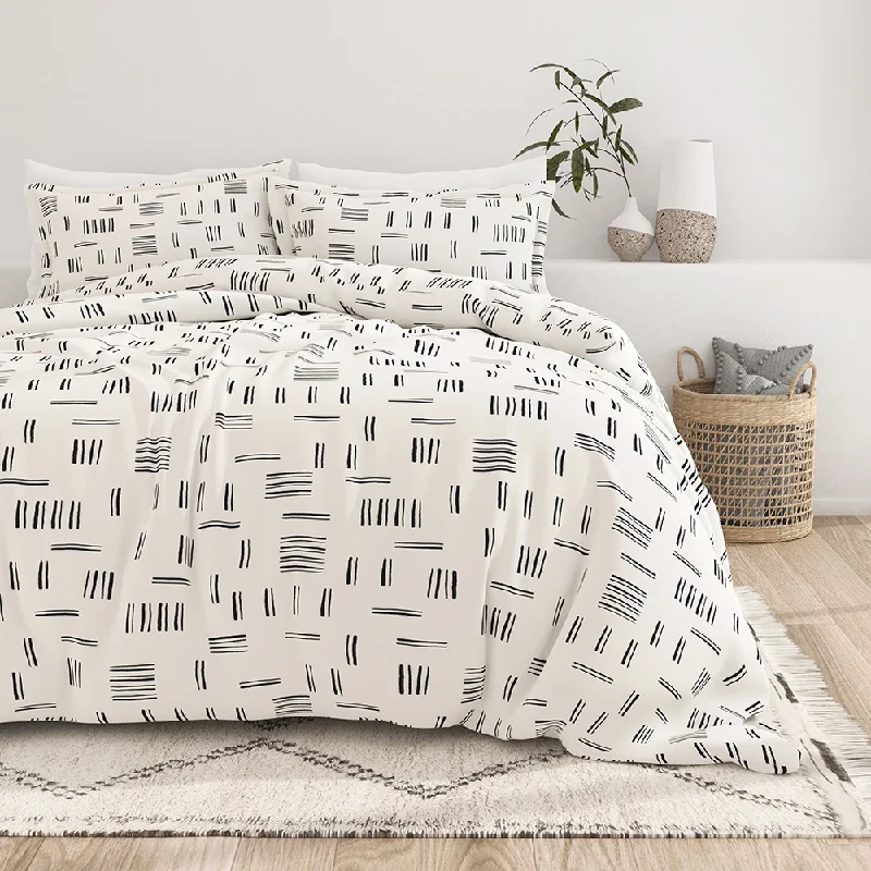 Duvet covers with a metallic - accent design for a glamorous touch​ Geo Dash Pattern 3-Piece Duvet Cover Set