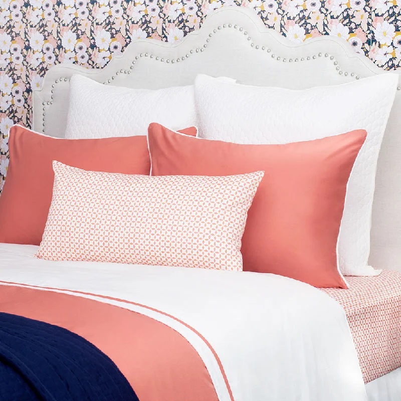 Duvet covers with a reversible pattern for double the style​ Coral Hayes Nova Duvet Cover