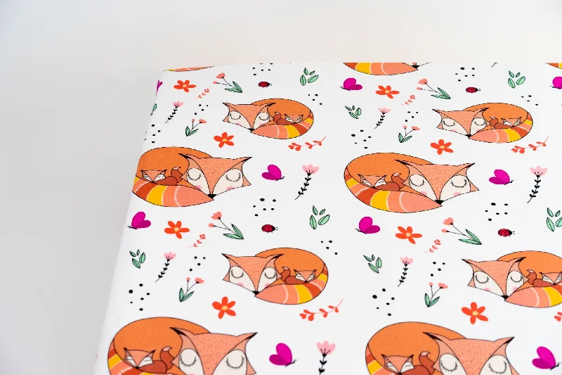 California king - size sheets for extra - large beds​ Snuggling Foxes Crib Sheet