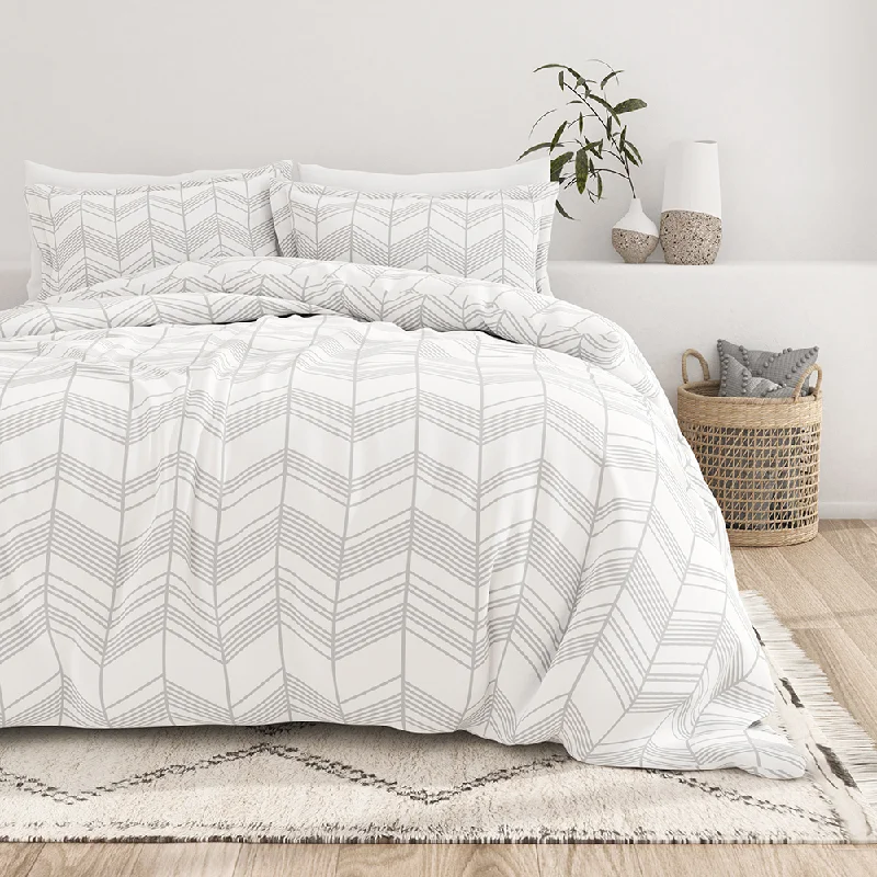 Duvet covers with a nautical - inspired design for a maritime look Alps Chevron Pattern 3-Piece Duvet Cover Set Duvet covers with a nautical - inspired design for a maritime look Alps Chevron Pattern 3-Piece Duvet Cover Set