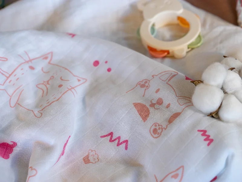 Sheets with a Bohemian - style design for a free - spirited and eclectic look​ Organic Cotton Interlock Crib Sheet -  Puppies and Kittens - Animal Collection