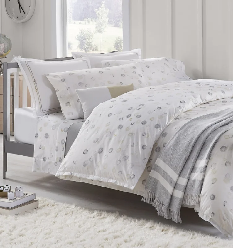 Duvet covers with moisture - wicking technology for sweaty sleepers​ Punti Duvet Cover