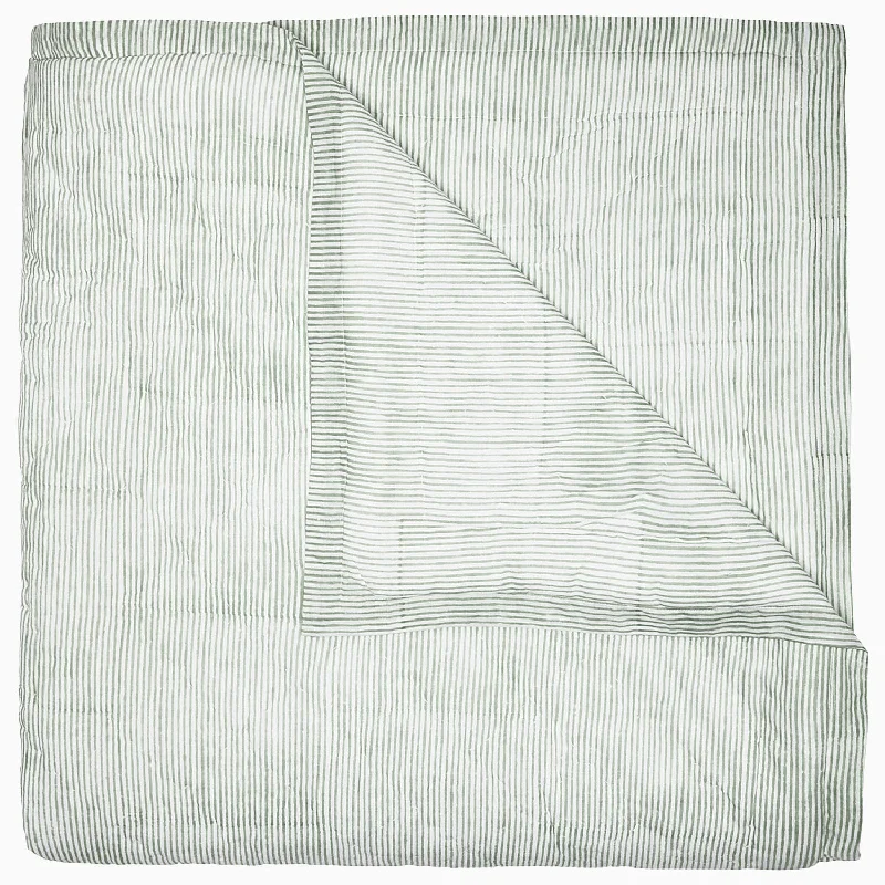 Hemp - filled pillows for natural and sustainable choice​ Nandi Sage Quilt