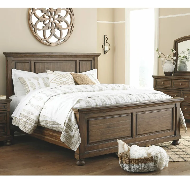 Comforters with a farmhouse - style design for a rustic and warm appeal​ Flynnter Traditional Panel Bed