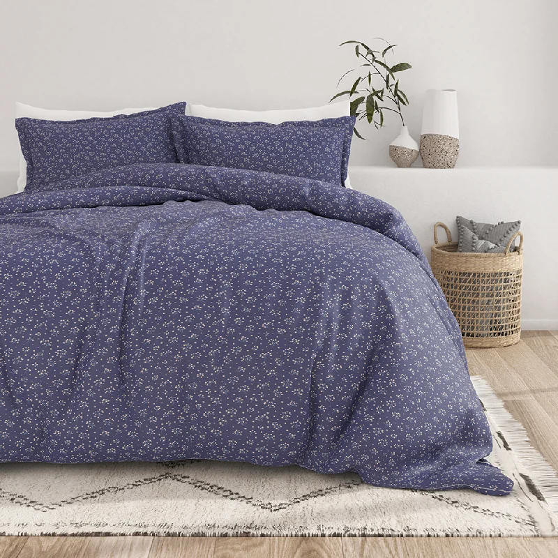 Quilted duvet covers for added texture and warmth Midnight Blossoms Pattern 3-Piece Duvet Cover Set Quilted duvet covers for added texture and warmth Midnight Blossoms Pattern 3-Piece Duvet Cover Set