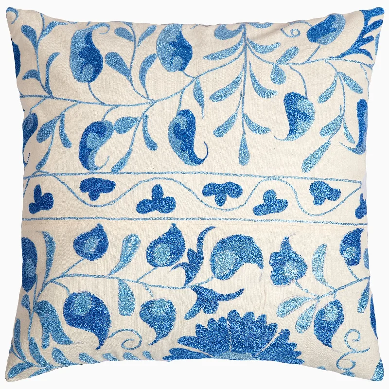 Cat - friendly pillows with catnip inserts​ Forward Decorative Pillow