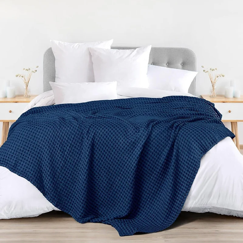 Wool blankets with natural warmth and insulation100% Cotton Waffle Weave Blanket / Cotton Dohar for Bedroom - Navy