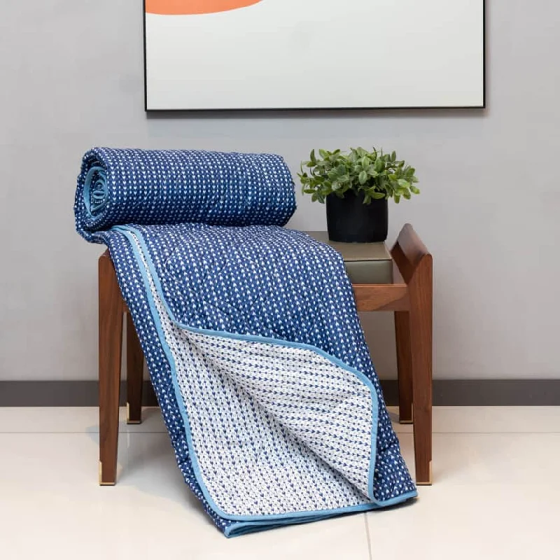 Cashmere blankets for ultimate softness and luxuryMicrofiber 120 GSM All Season AC Blanket / Dohar for bedroom - Tokyo Blue