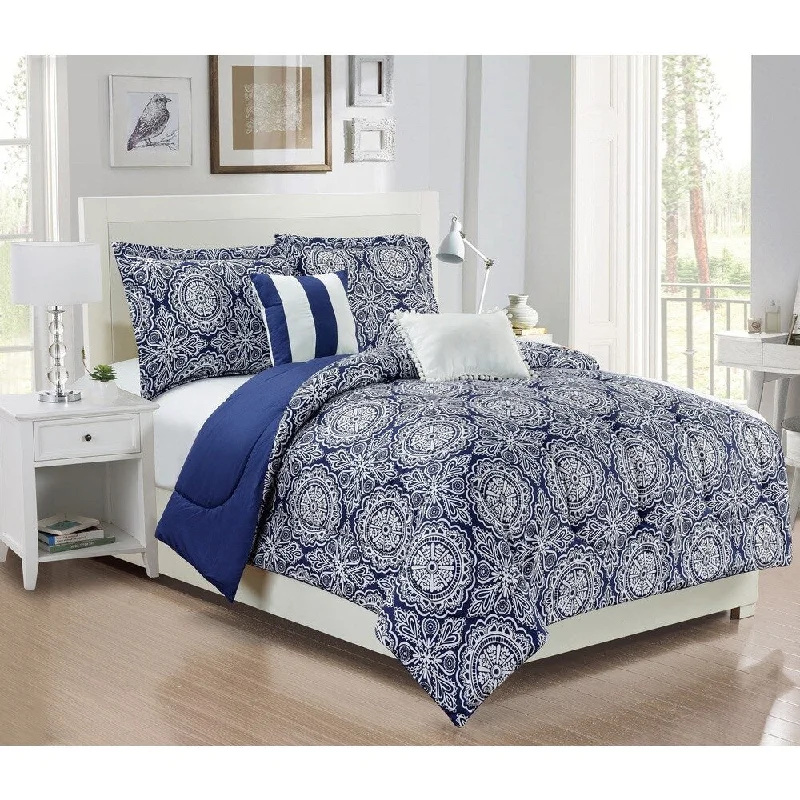 Duck down comforters with a softer feel and good warmth retentionAngela 5-piece Comforter Set Duck down comforters with a softer feel and good warmth retentionAngela 5-piece Comforter Set