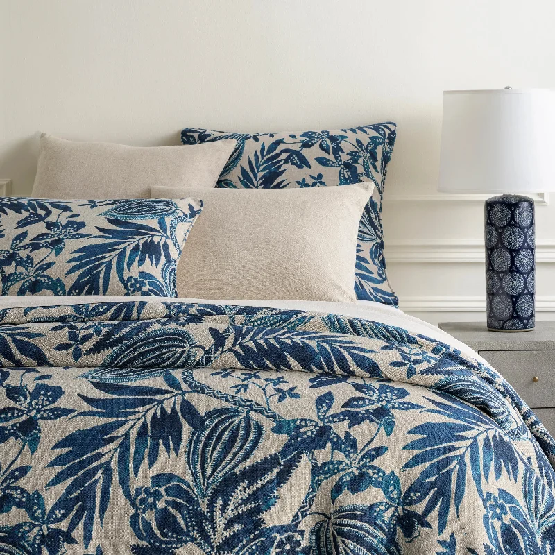 Striped duvet covers with bold or subtle stripes for a classic or nautical feelAntigua Linen Duvet Cover