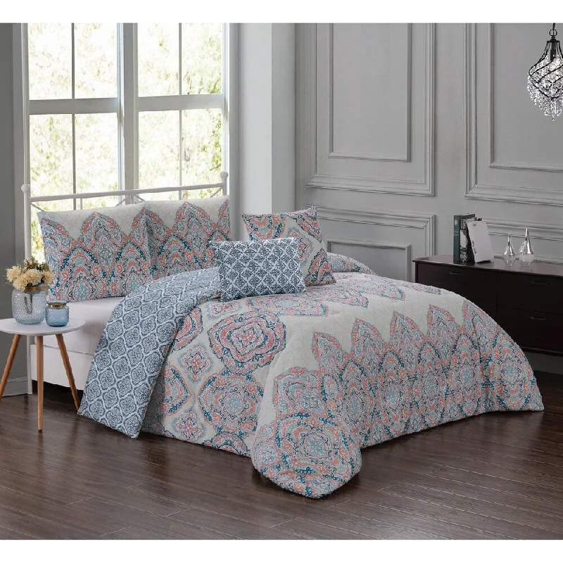 King - size comforters to fit large king - sized beds perfectlyAvanti 5-piece Comforter Set King - size comforters to fit large king - sized beds perfectlyAvanti 5-piece Comforter Set