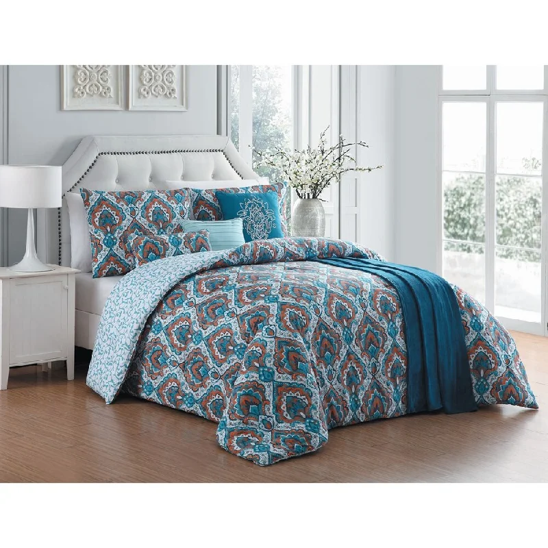 Down - filled comforters for supreme warmth and lightnessAvondale Manor Everly 7-piece Comforter Set with Bonus Throw Down - filled comforters for supreme warmth and lightnessAvondale Manor Everly 7-piece Comforter Set with Bonus Throw