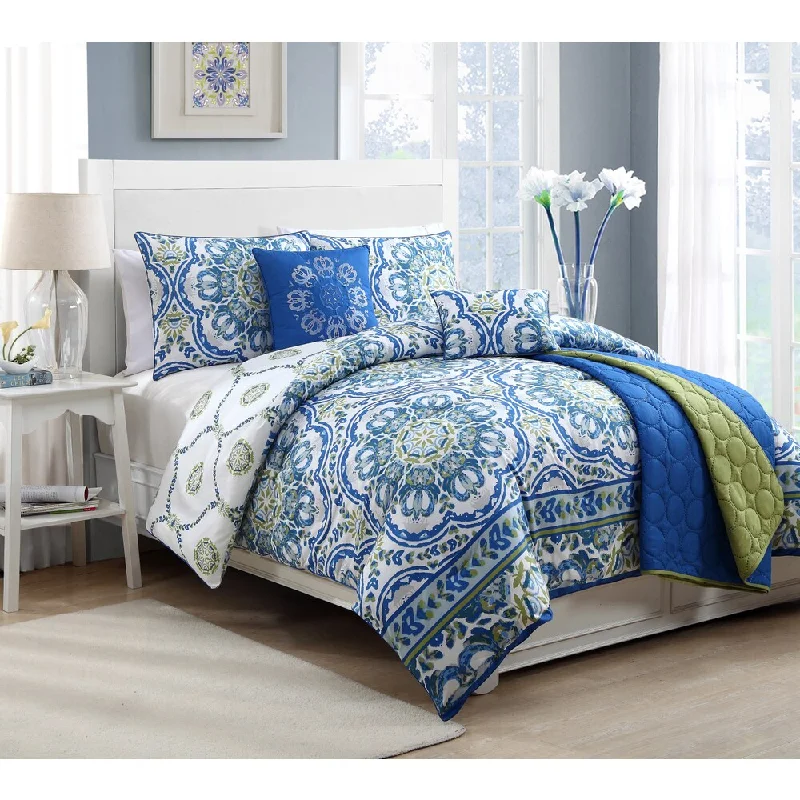 Latex - filled comforters with a bouncy texture and good supportAvondale Manor Talila 6-piece Comforter Set With Coverlet Latex - filled comforters with a bouncy texture and good supportAvondale Manor Talila 6-piece Comforter Set With Coverlet