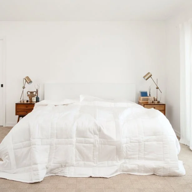 Cotton blankets for breathability and a lightweight feelBig Duvet™ Insert