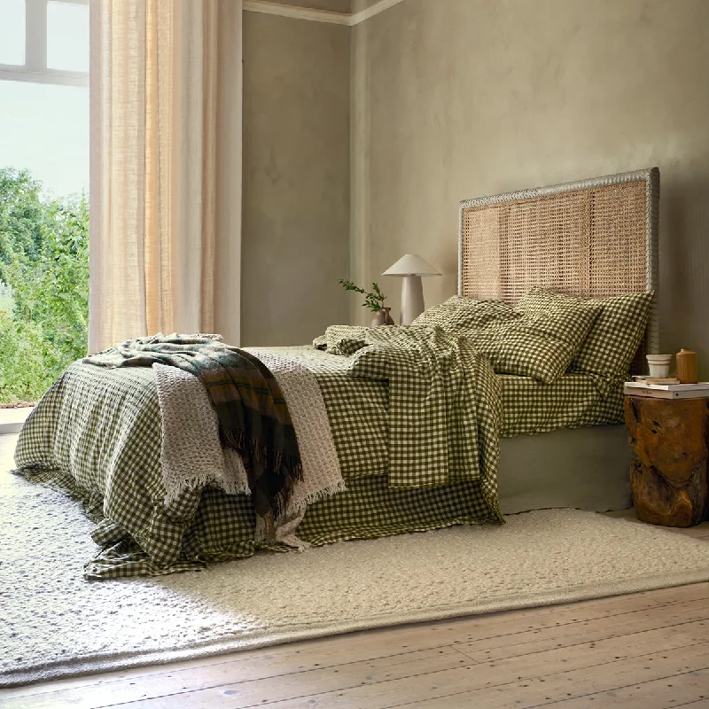 Polyester duvet covers with durability and colorfastnessBotanical Green Gingham Linen Blend Duvet Cover