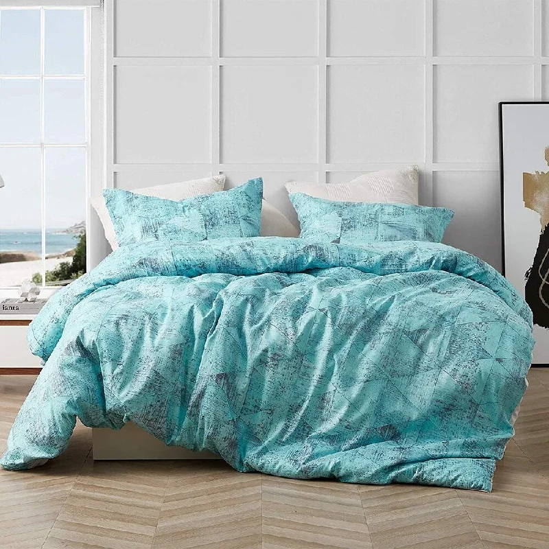 Synthetic - filled comforters like polyester for affordability and hypoallergenic propertiesBrucht Designer Supersoft Oversized Comforter - Tribeca - Steel/Aqua Synthetic - filled comforters like polyester for affordability and hypoallergenic propertiesBrucht Designer Supersoft Oversized Comforter - Tribeca - Steel/Aqua