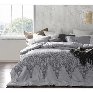 Silk - filled comforters for a luxurious and smooth touchBYB Baroque Stitch Comforter - Alloy/Pewter Embroidery Silk - filled comforters for a luxurious and smooth touchBYB Baroque Stitch Comforter - Alloy/Pewter Embroidery