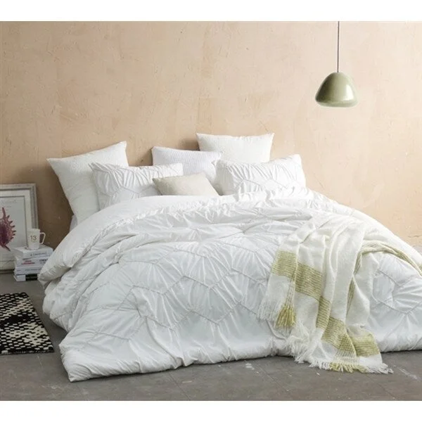 Down - filled comforters for supreme warmth and lightnessBYB Chevron Waves Supersoft Jet Stream Off-White Comforter Set Down - filled comforters for supreme warmth and lightnessBYB Chevron Waves Supersoft Jet Stream Off-White Comforter Set