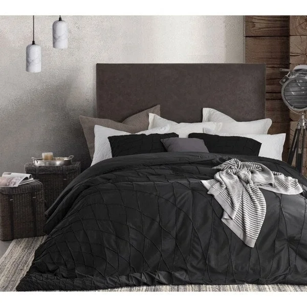 King - size comforters to fit large king - sized beds perfectlyBYB Twist Texture Comforter - Black King - size comforters to fit large king - sized beds perfectlyBYB Twist Texture Comforter - Black