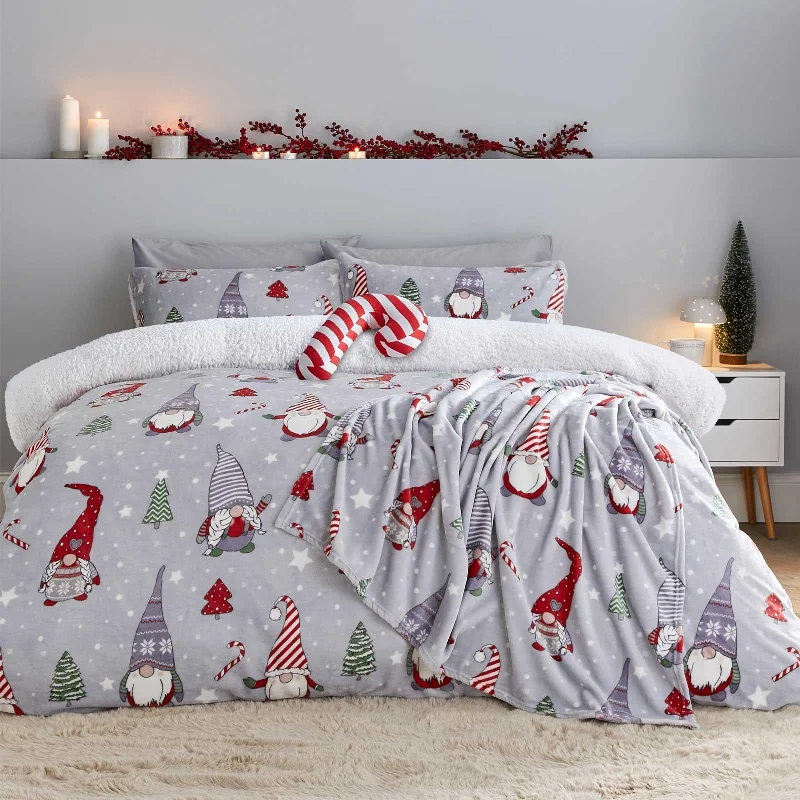 Clearance - priced duvet covers for a great deal on last - season modelsBed duvet covers to enhance the comfort and aesthetics of the bedroomChristmas Festive Gnomes Duvet Cover Set Grey