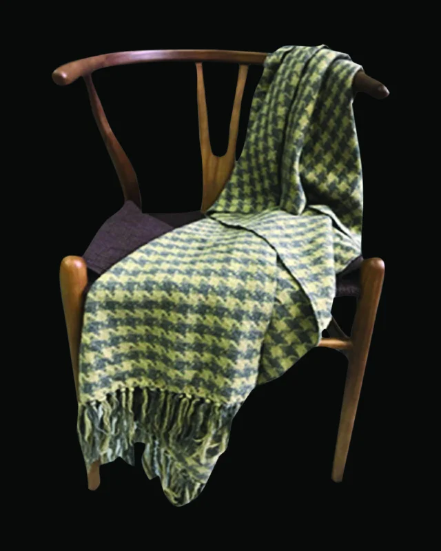 Linen blankets with a rustic and textured lookCisco Luxury Grey & Yellow Throw & Blanket
