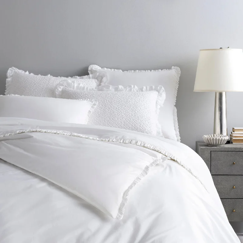 Button - closure duvet covers for a classic and secure fasteningClassic Ruffle White Duvet Cover
