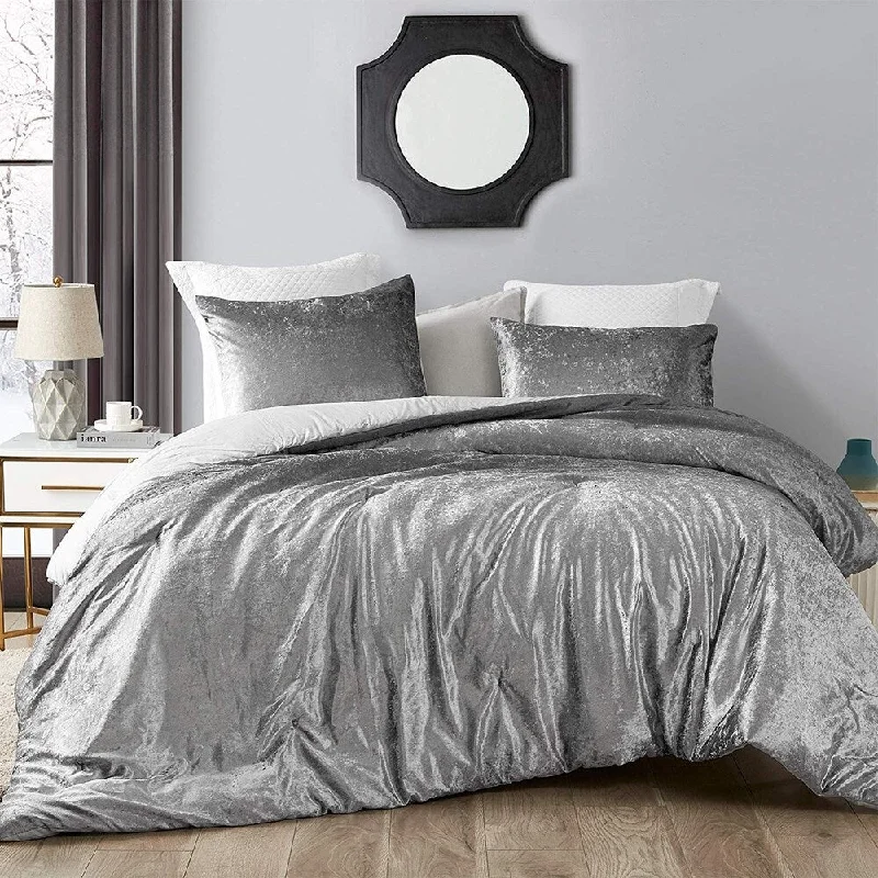 Cotton - filled comforters for a breathable and natural sleep experienceComa Inducer® Oversized Comforter - Ombre Velvet Crush - Light Gray/Dark Gray Cotton - filled comforters for a breathable and natural sleep experienceComa Inducer® Oversized Comforter - Ombre Velvet Crush - Light Gray/Dark Gray