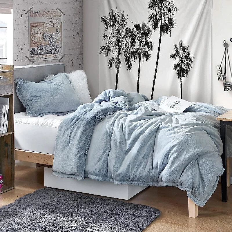 Down - filled comforters for supreme warmth and lightnessComa Inducer® Oversized Comforter Set - Frosted River Blue Down - filled comforters for supreme warmth and lightnessComa Inducer® Oversized Comforter Set - Frosted River Blue