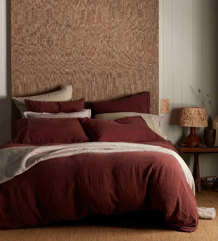 Boho - style duvet covers with vibrant colors and ethnic patternsConker 100% Linen Duvet Cover