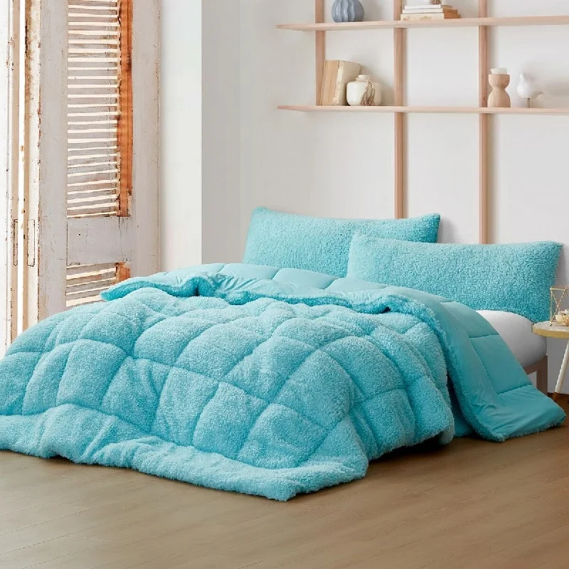 Latex - filled comforters with a bouncy texture and good supportCotton Candy - Coma Inducer® Oversized Comforter - Blueberry Latex - filled comforters with a bouncy texture and good supportCotton Candy - Coma Inducer® Oversized Comforter - Blueberry
