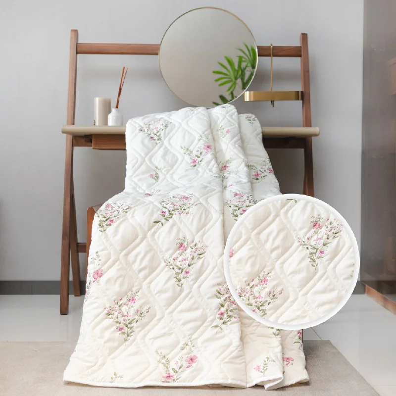 Microfiber blankets that are durable and easy to care for100 % Cotton AC Blankets, 3 layered Cotton Quilts & Dohar for Single / Double Bed - Amsterdam Valley Pink