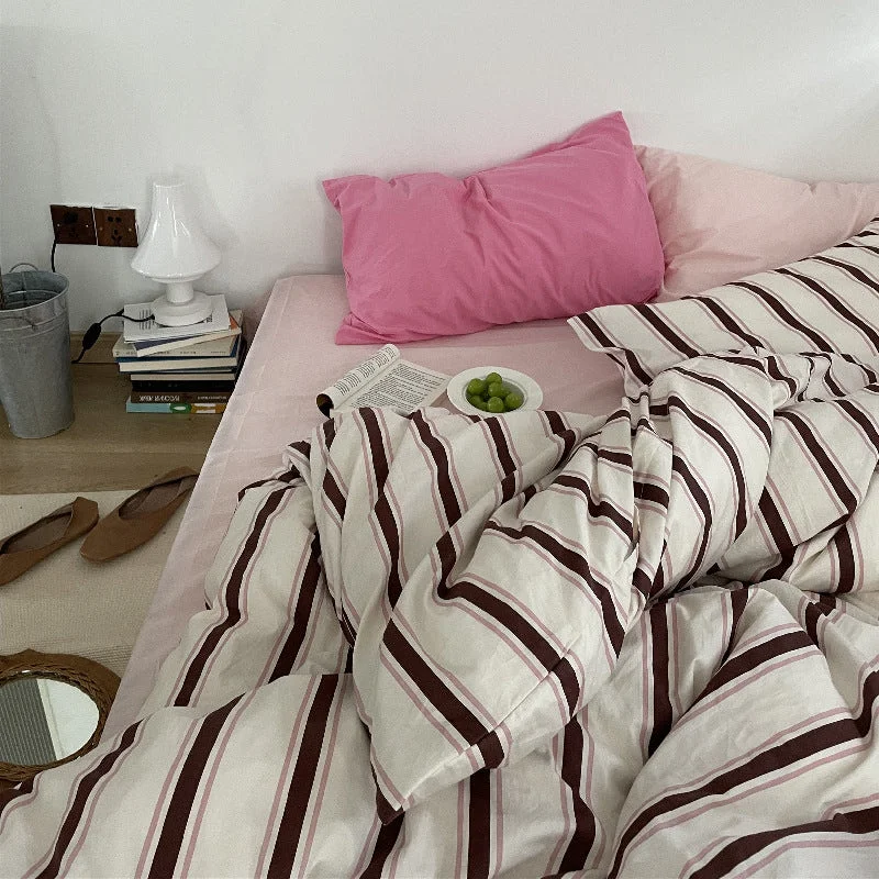 Anti - dust mite duvet covers to keep the sleep environment cleanCozy Washed Cotton Striped Duvet Cover