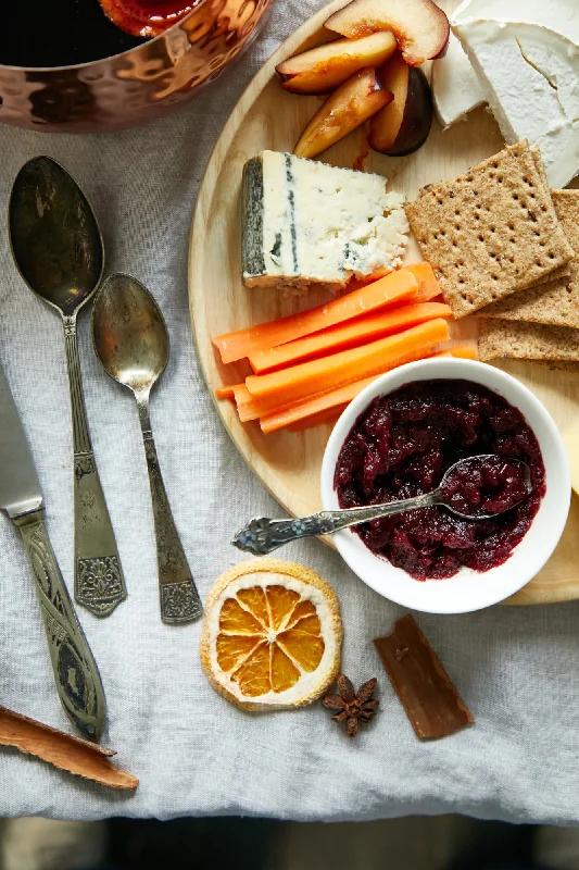 Fleece blankets for a cozy and plush textureFoxford Cranberry Sauce