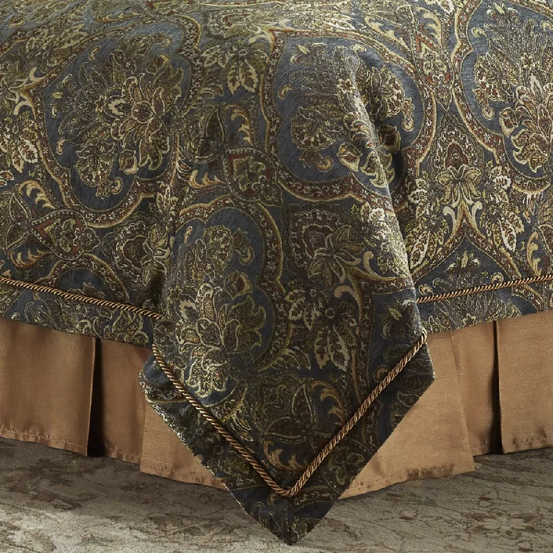 Bamboo - fiber - filled comforters with antibacterial and breathable qualitiesCroscill Cadeau Chenille Jacquard Woven 4-piece Comforter Set Bamboo - fiber - filled comforters with antibacterial and breathable qualitiesCroscill Cadeau Chenille Jacquard Woven 4-piece Comforter Set