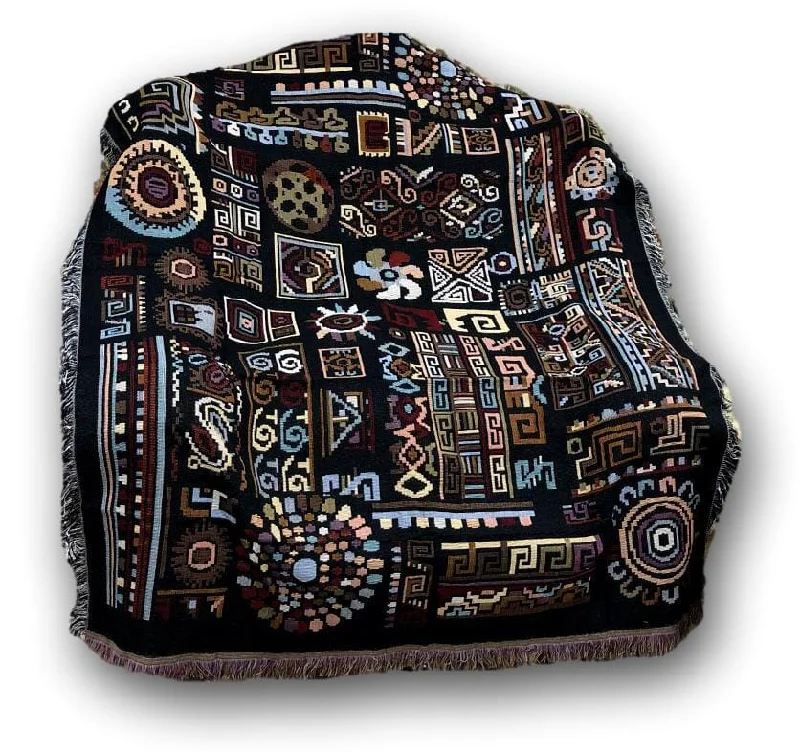 Chenille blankets with a thick and fuzzy textureDaDa Bedding Elegant Tapestry Throw Blanket, Ethnic Ornaments Geometric Black - 50” x 60” (7174)