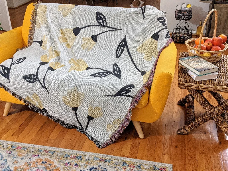 Wool blankets with natural warmth and insulationDaDa Bedding Yellow Fleur Botanical Sunshine Golden Floral Woven Tapestry Throw Blanket - 50” x 60” (18112)