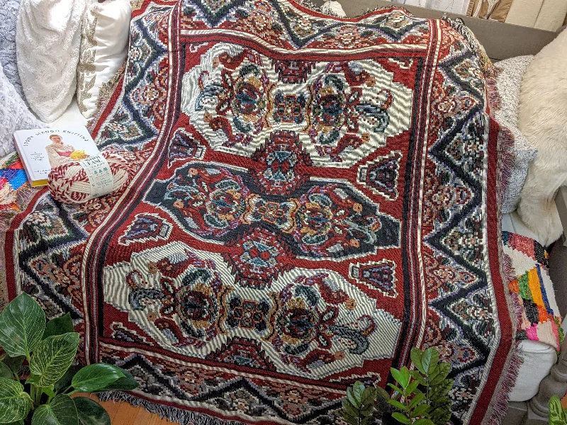 Alpaca wool blankets for a hypoallergenic and warm optionDaDa Bedding Majestic Kilim Red Woven Tapestry Throw Blanket - 50” x 60” (18195)