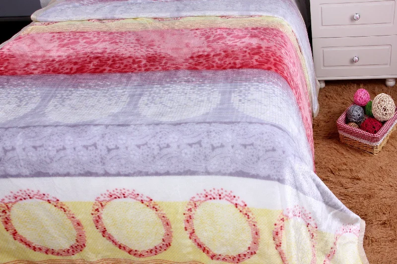 Queen - size blankets for standard - sized bedsDaDa Bedding Seashore Sunny Yellow Lavender Floral Flannel Mink Fleece Throw Blanket (XY9901)