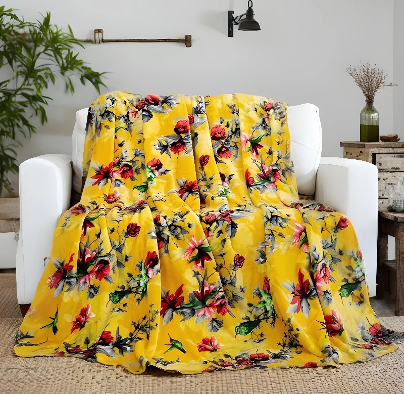 Microfiber blankets that are durable and easy to care forDaDa Bedding Yellow Farmhouse Rustic Spring Floral Hummingbirds Soft Fleece Throw Blanket (925)