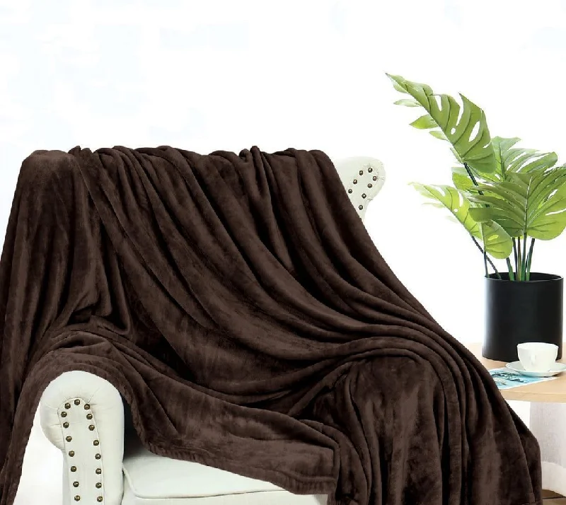 Recycled polyester blankets for an eco - conscious optionFurr Fleece - Double Bed Thermal AC Blanket (Dark Brown)