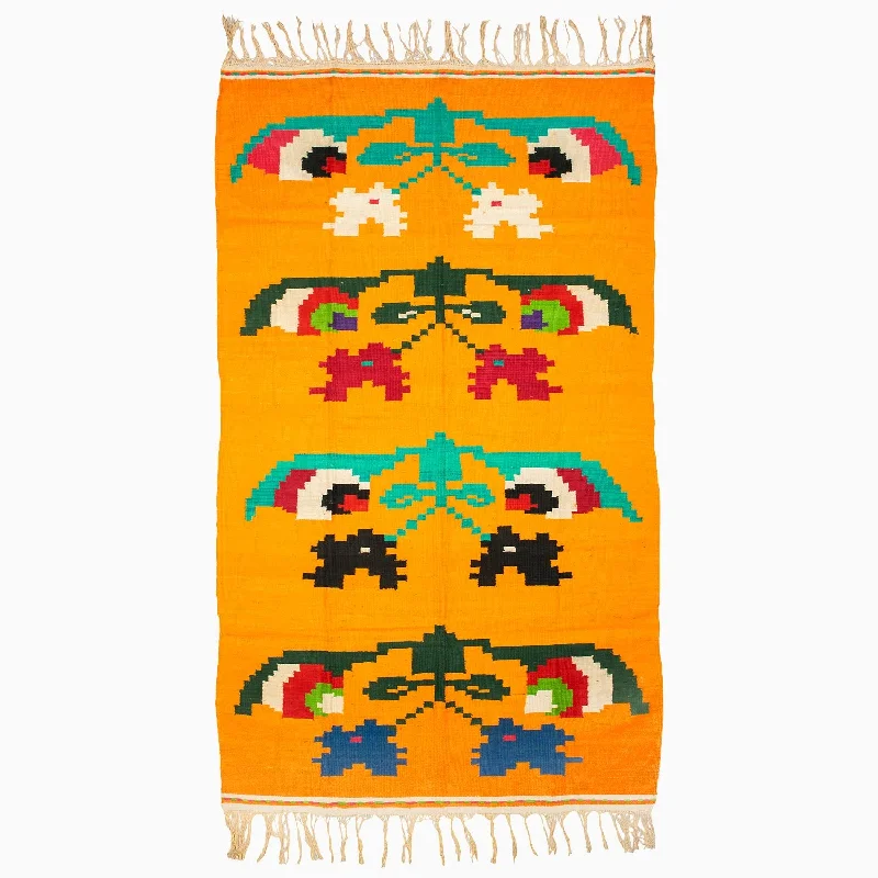 Flannel duvet covers for warmth in cold weatherFlowers in a Vase Rug