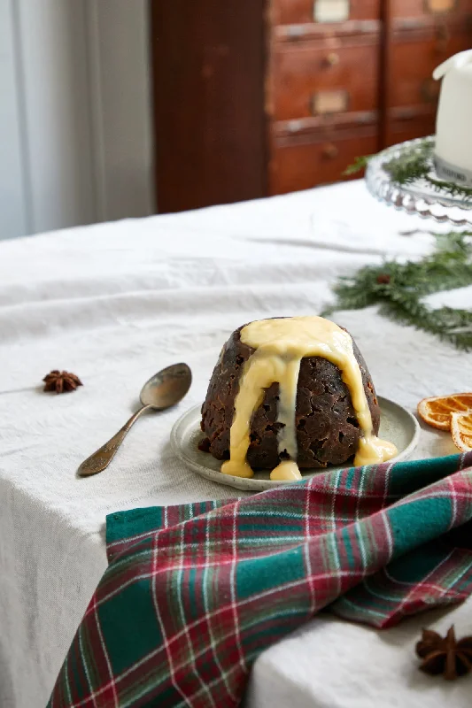 Recycled polyester blankets for an eco - conscious optionFoxford Cafe Christmas Pudding - Mature 2lb