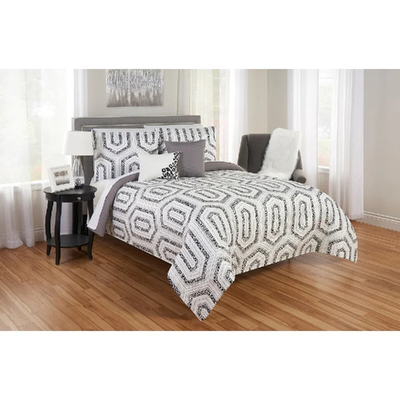 Full - size comforters suitable for full - sized beds in guest rooms or small bedroomsLeopard Maze Print Reversible comforter set Full - size comforters suitable for full - sized beds in guest rooms or small bedroomsLeopard Maze Print Reversible comforter set