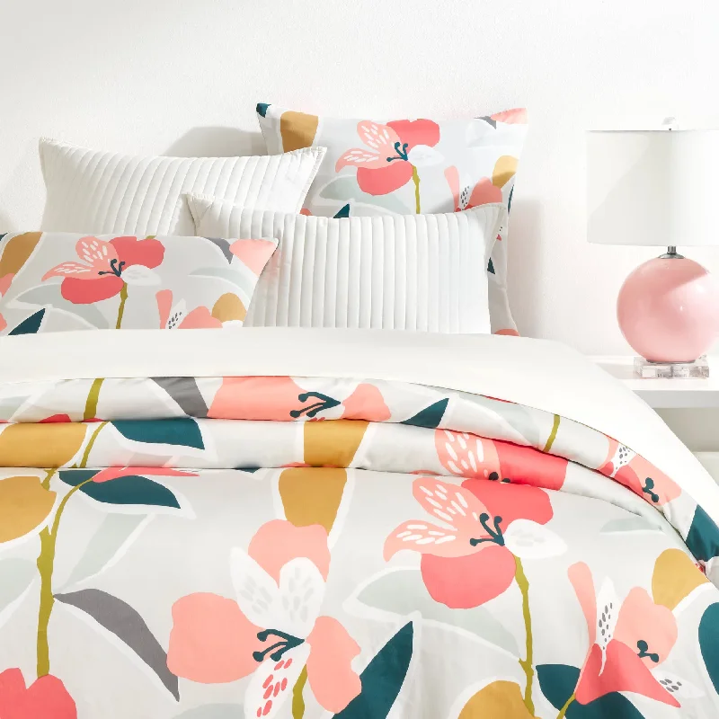 Thermal - regulating duvet covers to keep you warm in winter and cool in summerLilium Multi Duvet Cover