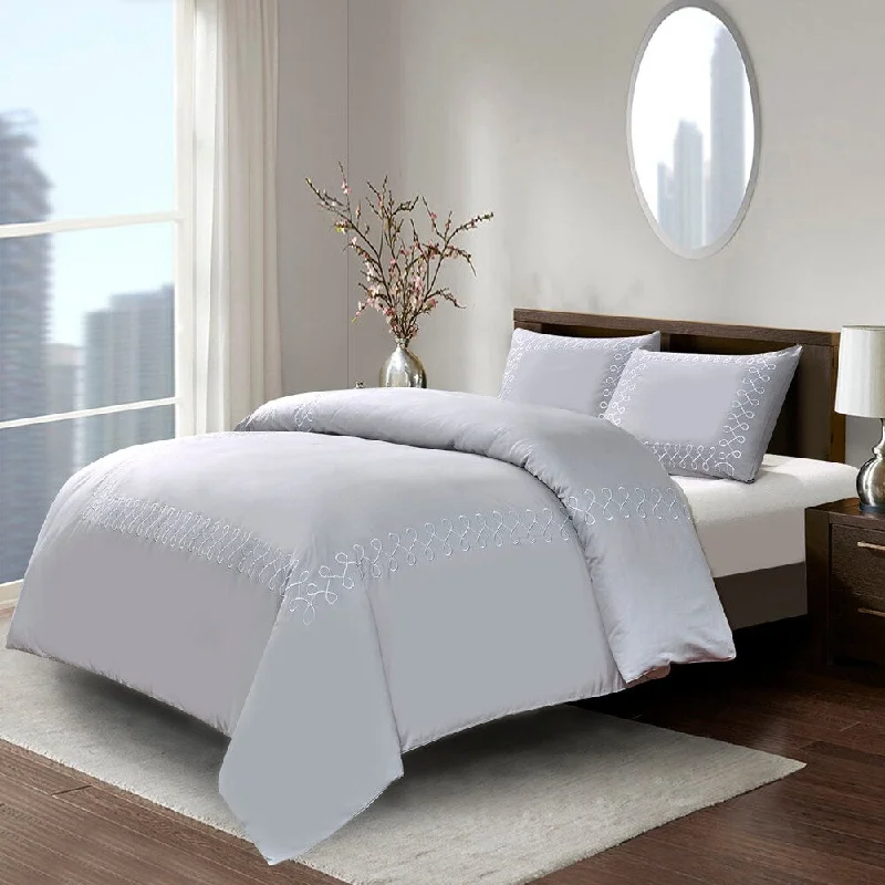 Full - size comforters suitable for full - sized beds in guest rooms or small bedroomsLuca Cotton Comforter Set in Grey Full - size comforters suitable for full - sized beds in guest rooms or small bedroomsLuca Cotton Comforter Set in Grey