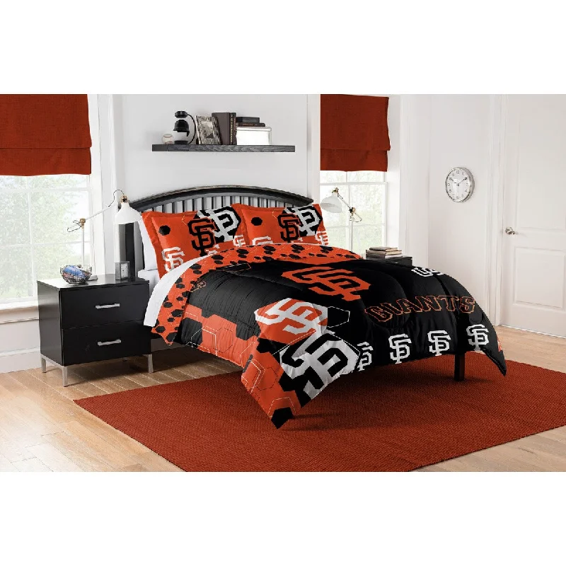 Full - size comforters suitable for full - sized beds in guest rooms or small bedroomsMLB 858 SF Giants King Hexagon Comforter & Shams Set Full - size comforters suitable for full - sized beds in guest rooms or small bedroomsMLB 858 SF Giants King Hexagon Comforter & Shams Set