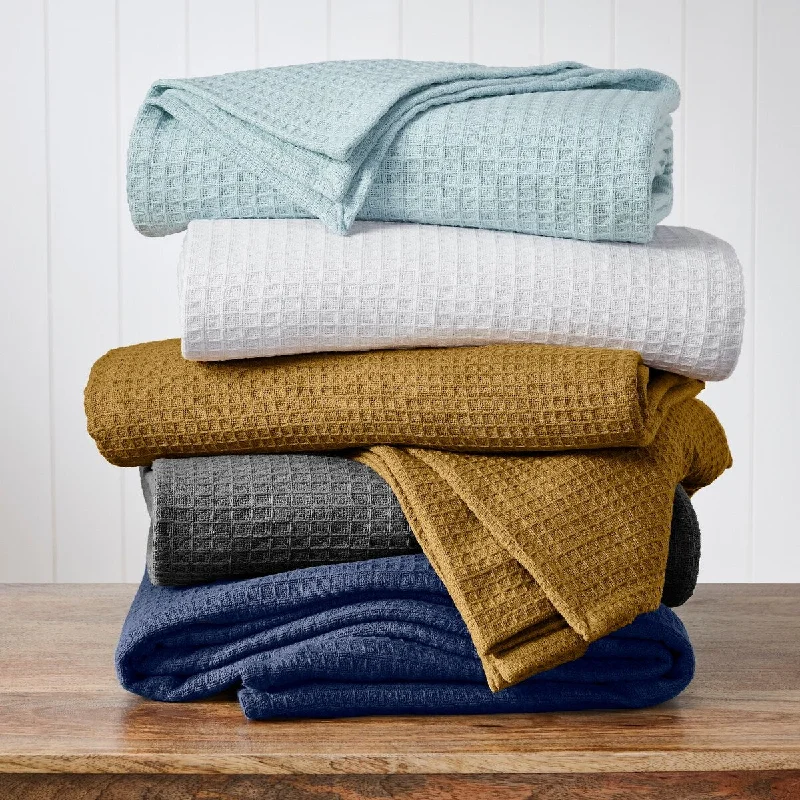 Cotton blankets for breathability and a lightweight feelModern Threads 100-Percent Cotton Waffle Thermal Blanket Cotton blankets for breathability and a lightweight feelModern Threads 100-Percent Cotton Waffle Thermal Blanket