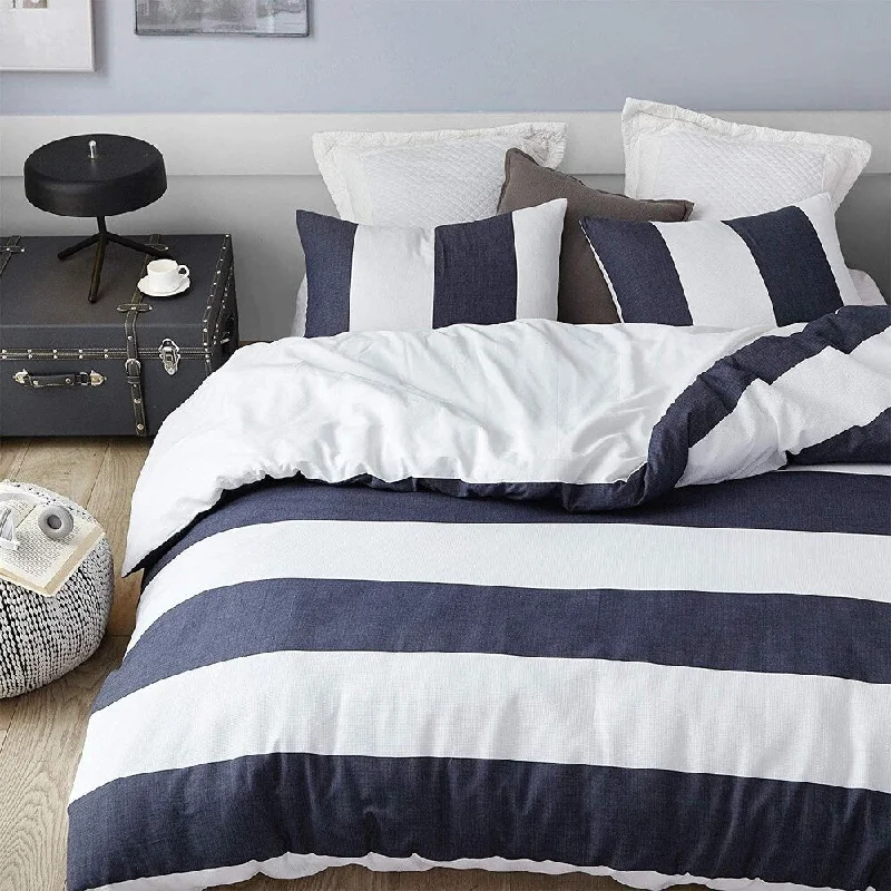 Full - size comforters suitable for full - sized beds in guest rooms or small bedroomsNavy Bold Oversized Comforter Full - size comforters suitable for full - sized beds in guest rooms or small bedroomsNavy Bold Oversized Comforter