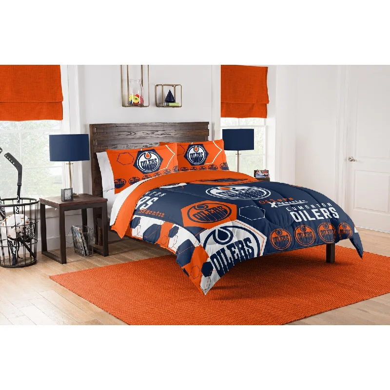 Cotton - filled comforters for a breathable and natural sleep experienceNHL 849 Oilers Hexagon F/Q Comforter Set Cotton - filled comforters for a breathable and natural sleep experienceNHL 849 Oilers Hexagon F/Q Comforter Set