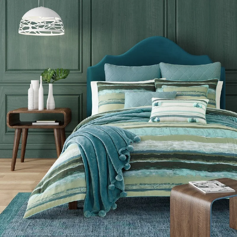 Down - filled comforters for supreme warmth and lightnessPorch & Den Caden Green Cotton Comforter Set Down - filled comforters for supreme warmth and lightnessPorch & Den Caden Green Cotton Comforter Set